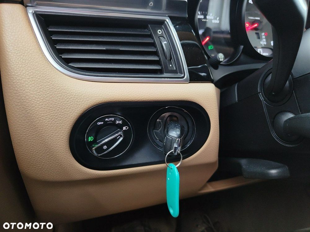 Porsche Macan S - 13