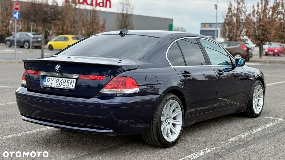 BMW Seria 7 - 8