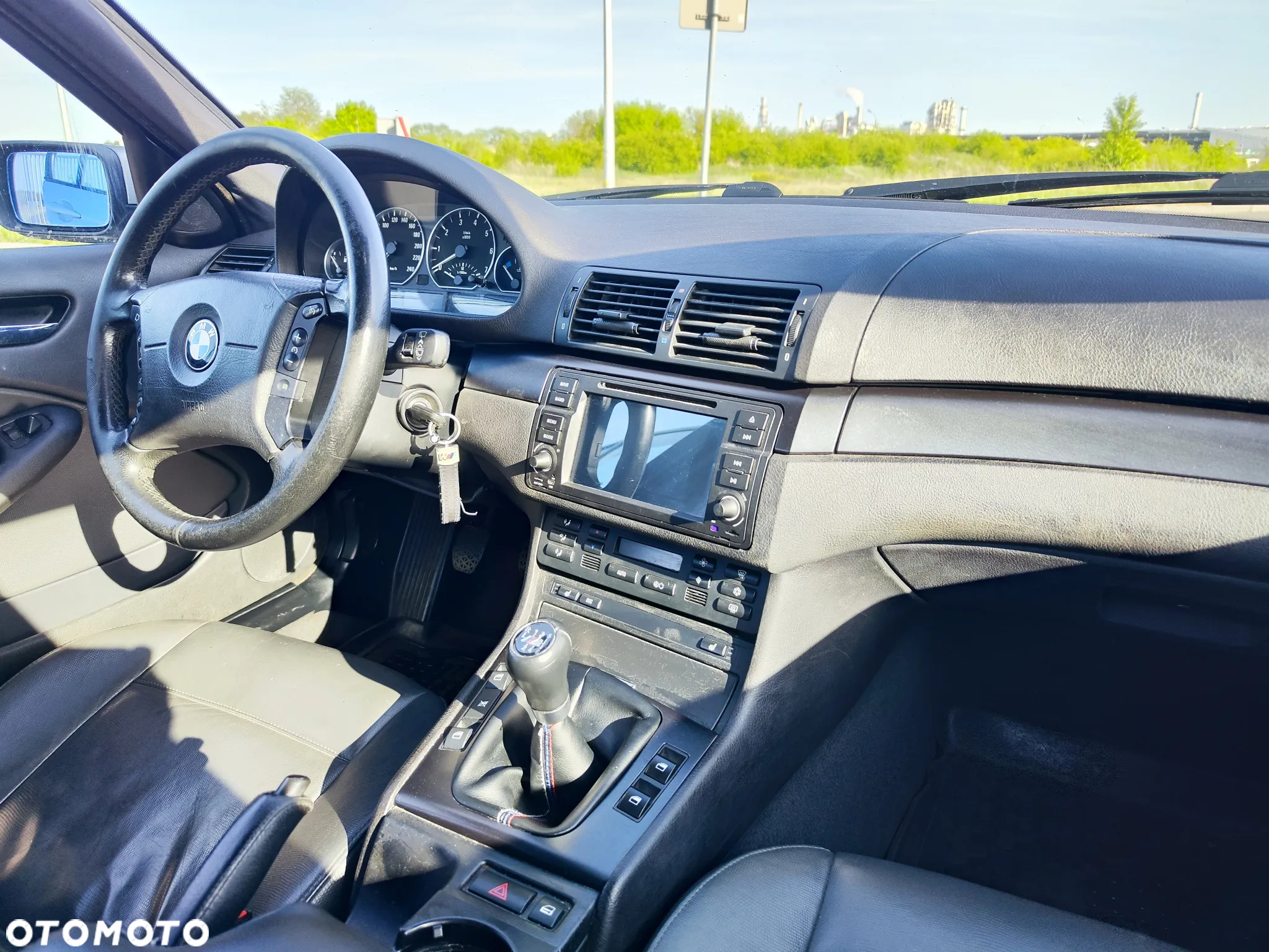 BMW Seria 3 330i - 14