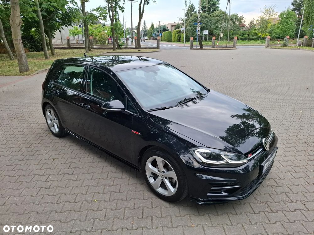 Volkswagen Golf 2.0 TDI R-Line DSG - 17