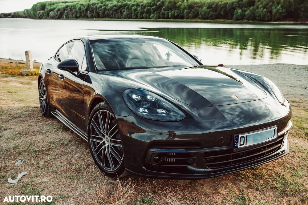 Porsche Panamera 4S - 18