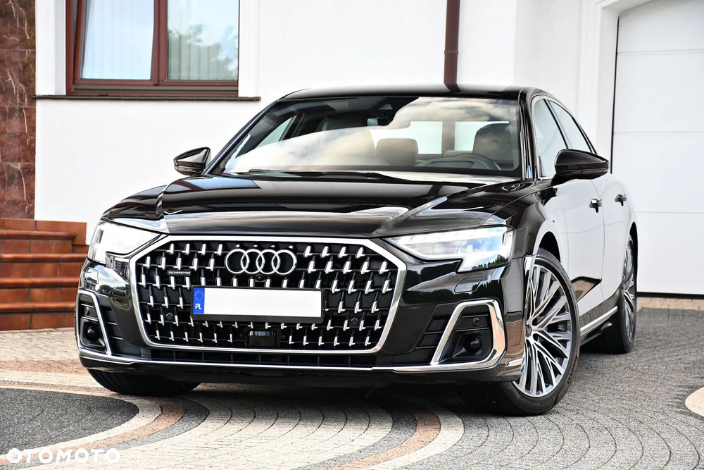 Audi A8 - 4