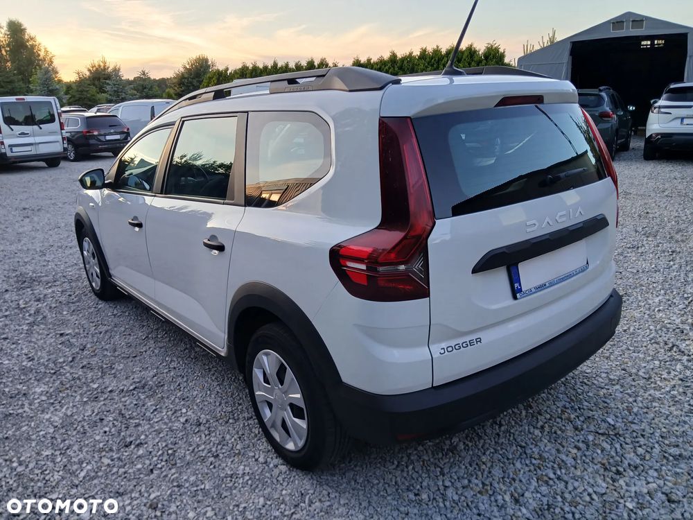 Dacia Jogger 1.0 TCe Essential 7os - 13