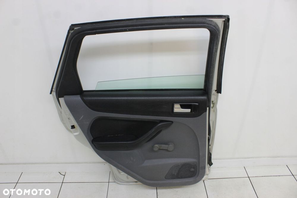FORD FOCUS MK2 LIFT KOMBI 07R- DRZWI LEWE TYLNE LEWY TYŁ O3 03 - 2
