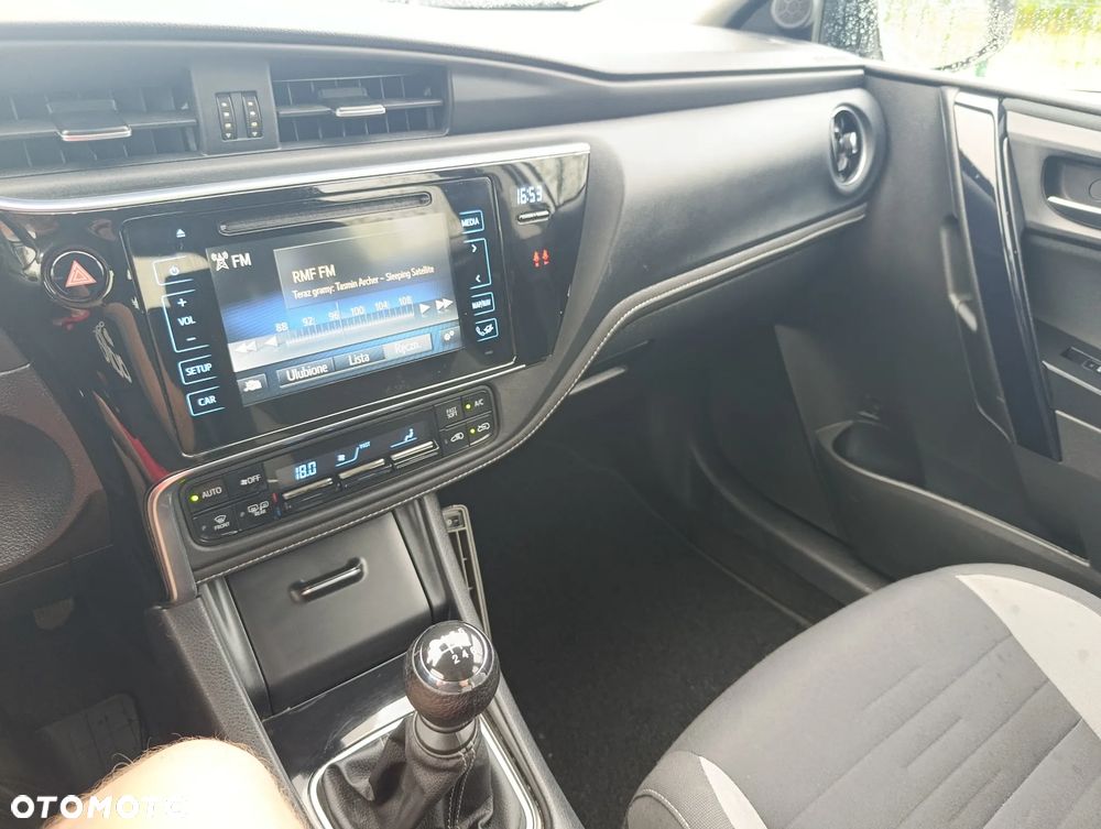 Toyota Auris 1.6 D-4D Edition-S - 14