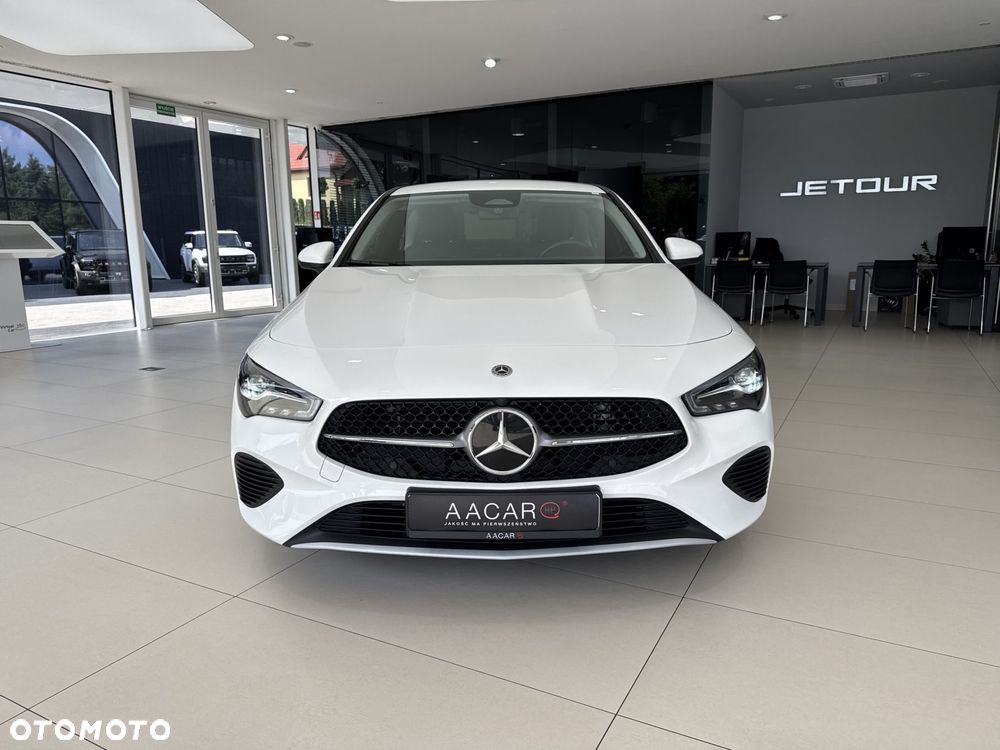 Mercedes-Benz CLA 200 7G-DCT - 7