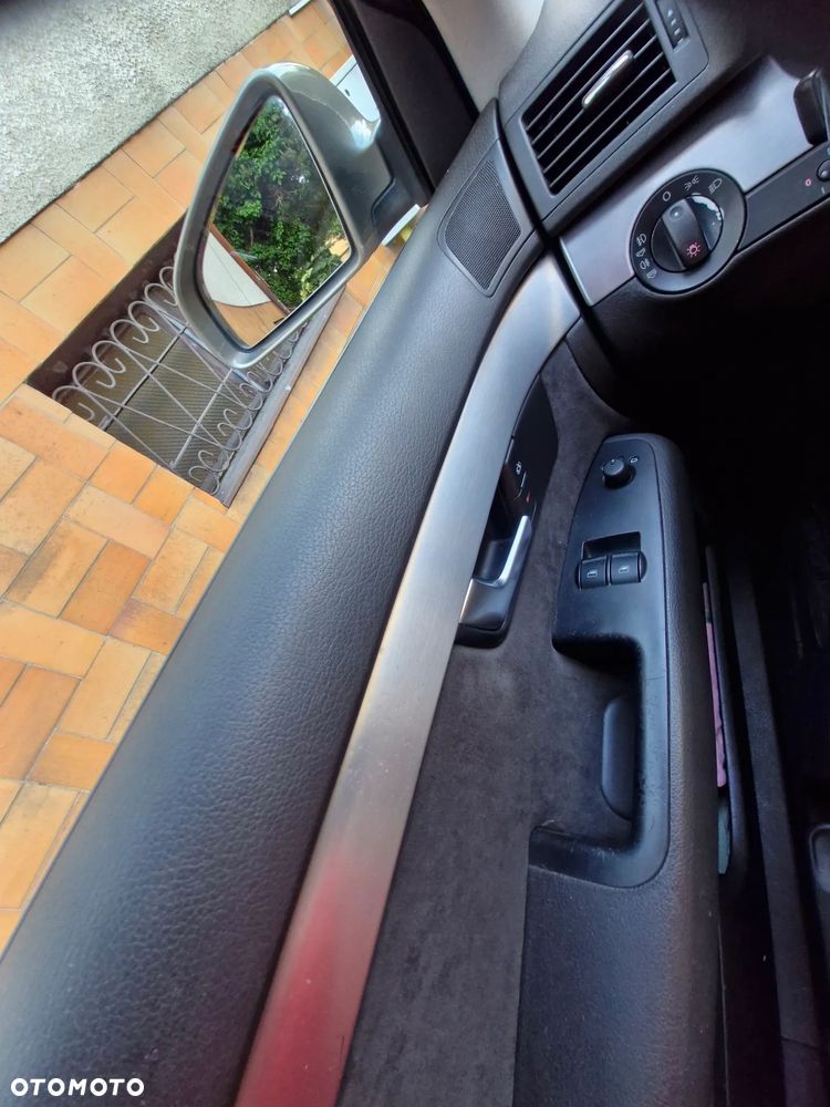Audi A4 Limousine 2 - 16