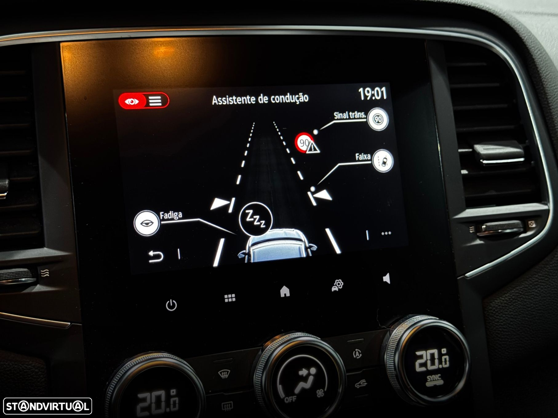 Renault Mégane Sport Tourer 1.6 E-Tech Plug-In Zen - 24