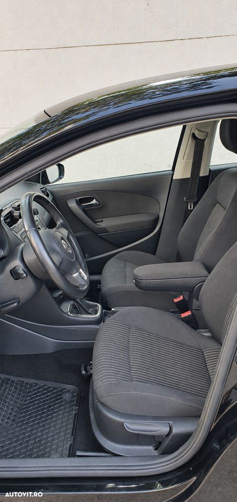 Volkswagen Polo 1.4 Higline - 4