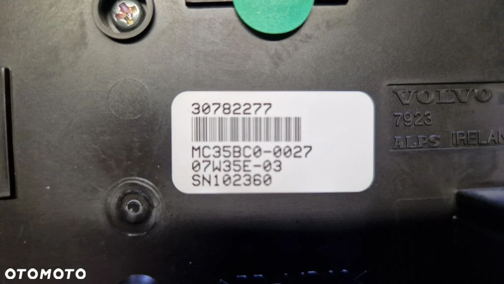 VOLVO V70 III PANEL NAWIEWU 30782277 - 3
