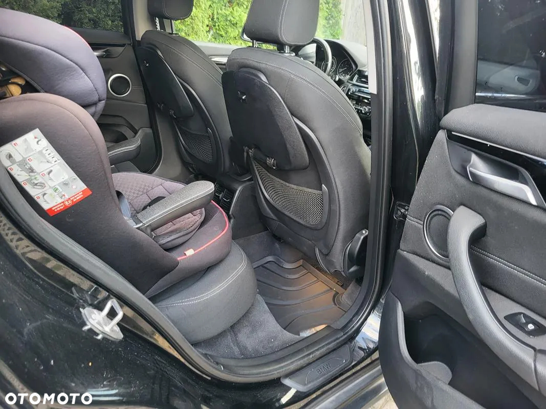 BMW X1 xDrive18d - 9