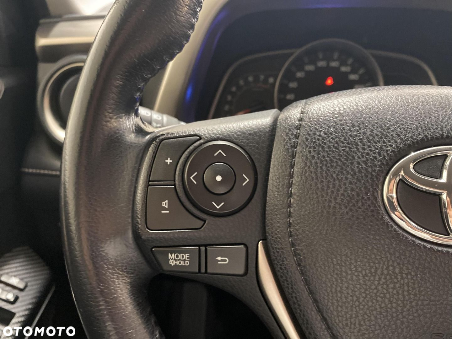 Toyota RAV4 - 13