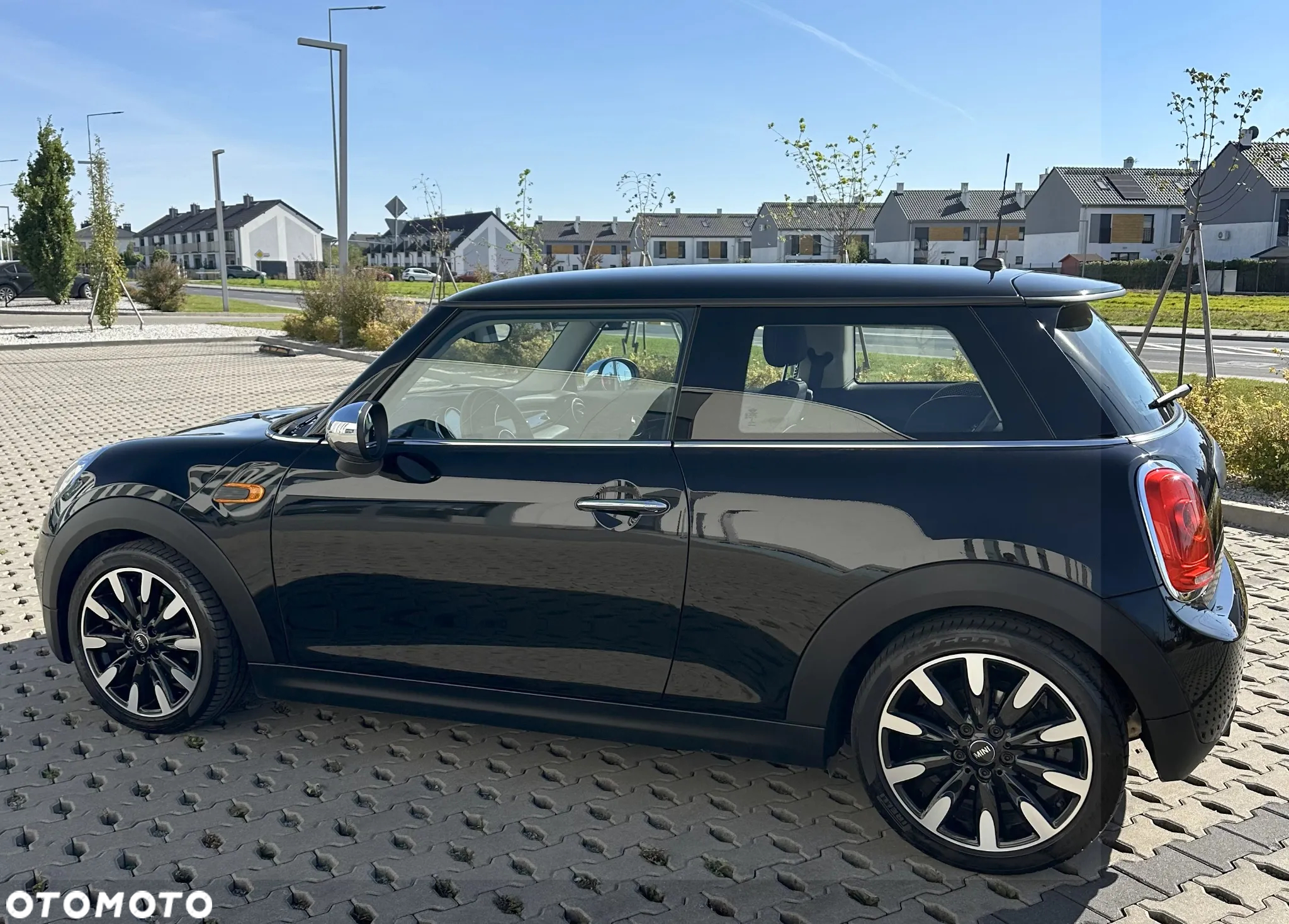 MINI ONE Standard - 2
