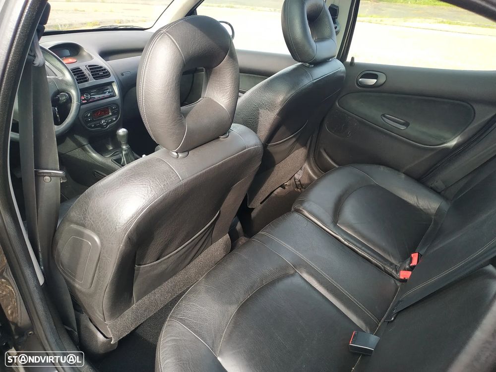Peugeot 206 1.4 16V Black & Silver - 19