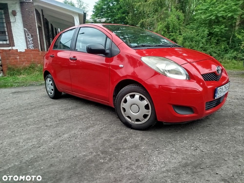 Toyota Yaris 1.0 Entry - 2