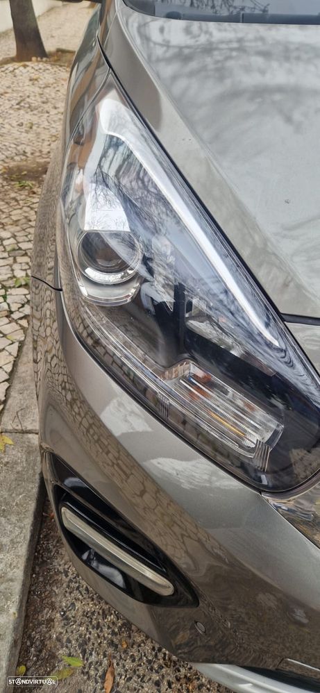 Kia Carens 1.7 CRDi ISG TX - 15