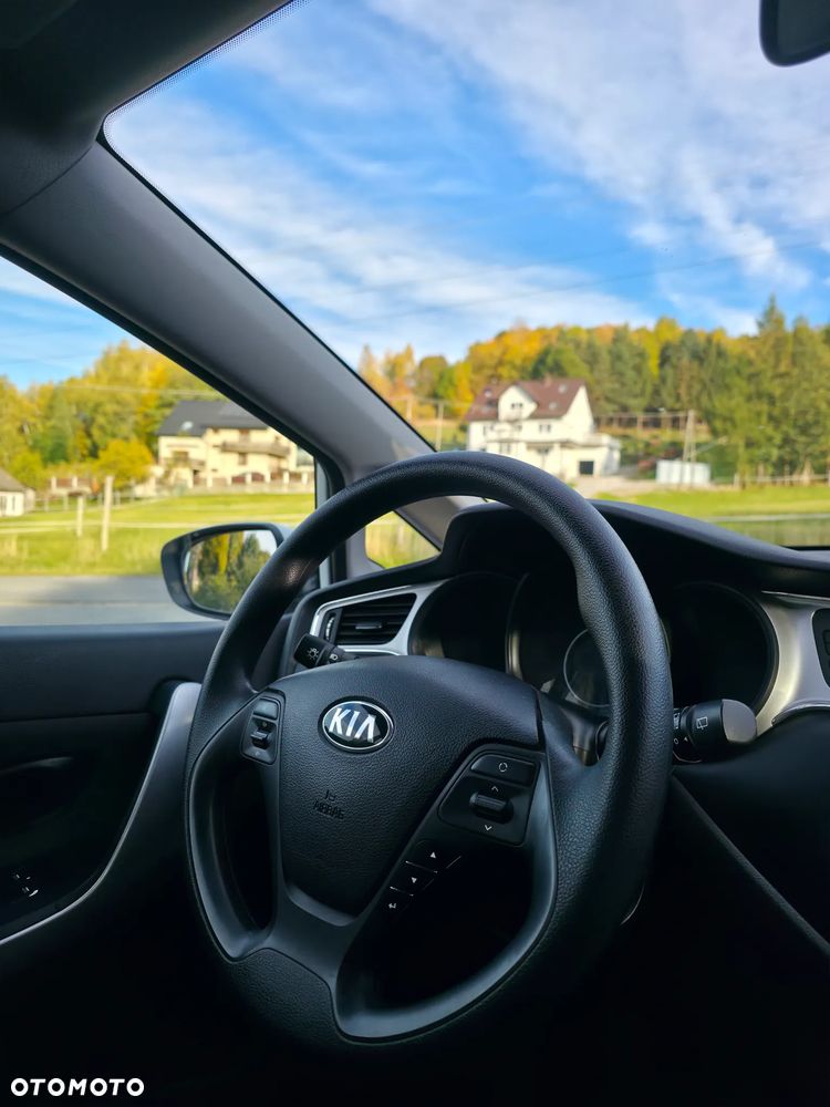 Kia Ceed - 6