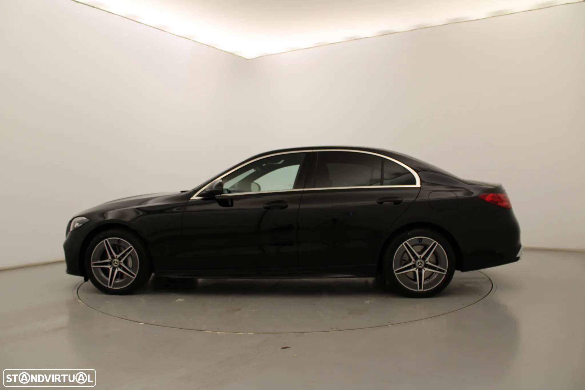 Mercedes-Benz C 300 de AMG Line - 12