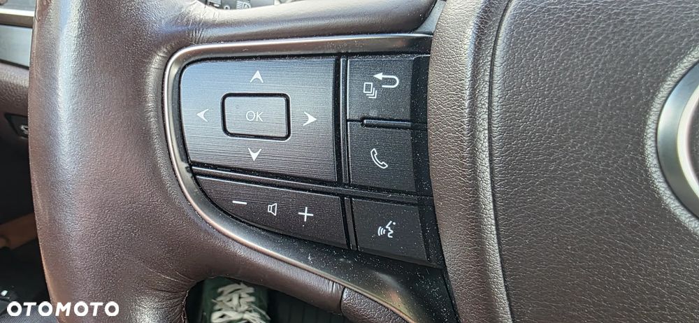 Lexus ES 300h Prestige - 37
