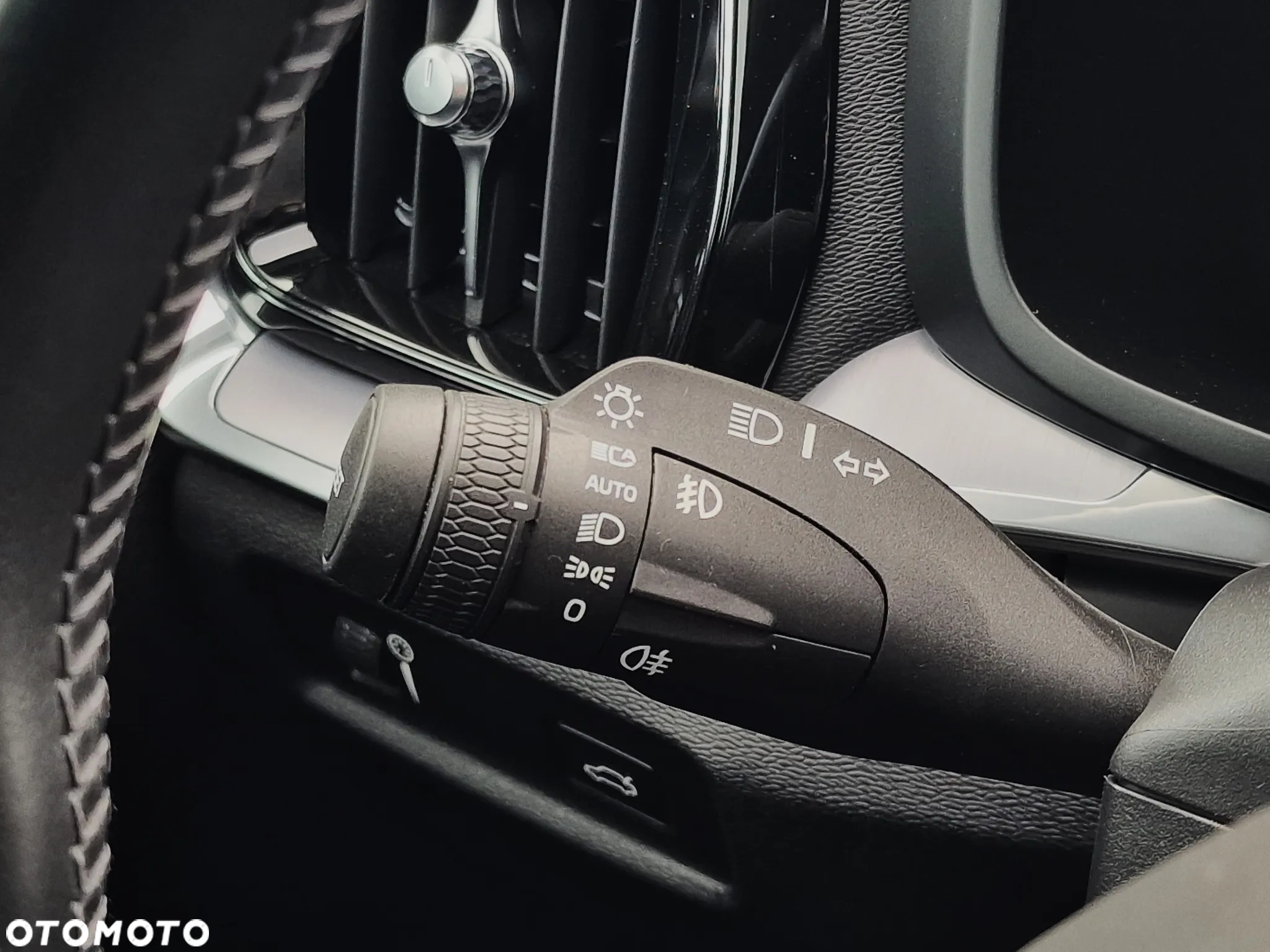 Volvo V60 B3 B Geartronic Momentum Pro - 34