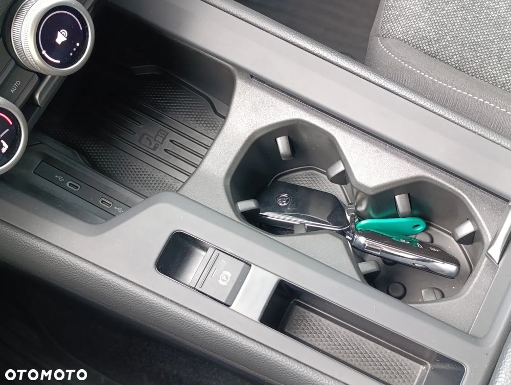 Skoda Superb 1.5 TSI mHEV Essence DSG - 37