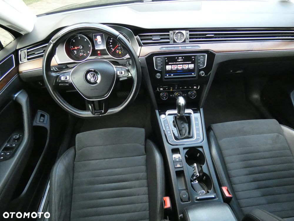 Volkswagen Passat 2.0 TDI BMT Highline DSG7 - 29
