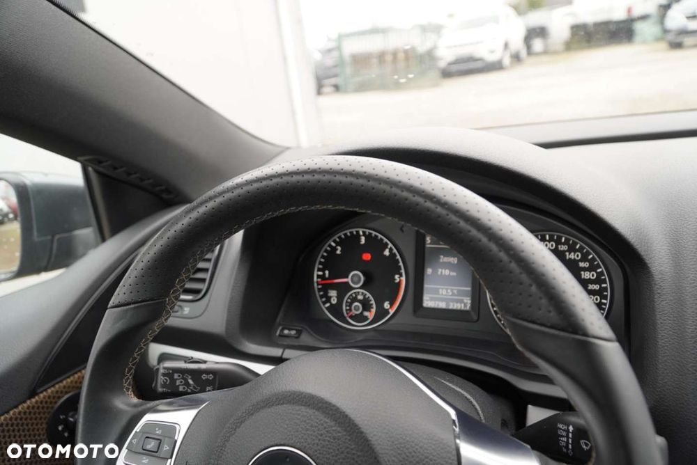 Volkswagen Scirocco 2.0 TDI Match - 15