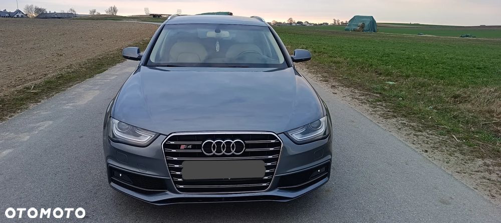 Audi A4 Avant - 2