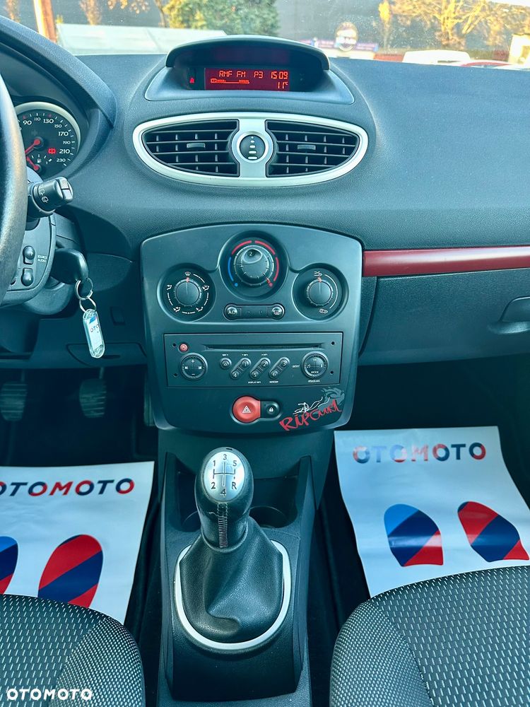 Renault Clio 1.2 16V Ripcurl - 17