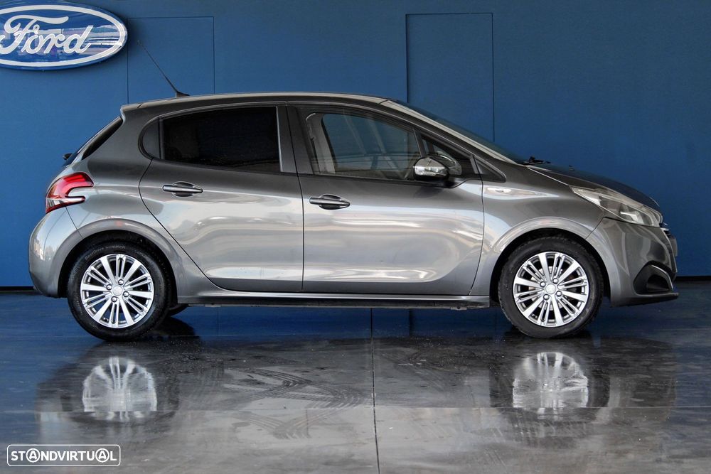 Peugeot 208 1.2 PureTech Style - 4