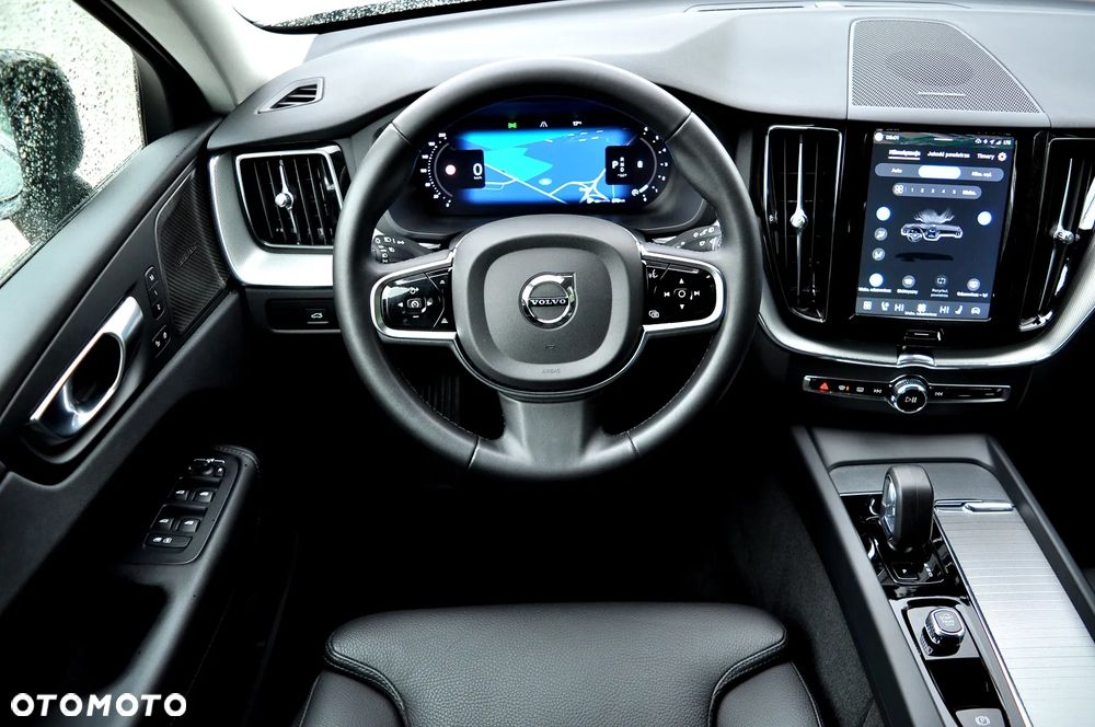 Volvo XC 60 B4 D Plus Dark - 15