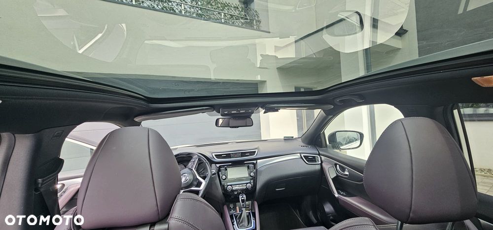 Nissan Qashqai 1.7 dCi 4x4 Tekna+ Xtronic - 9