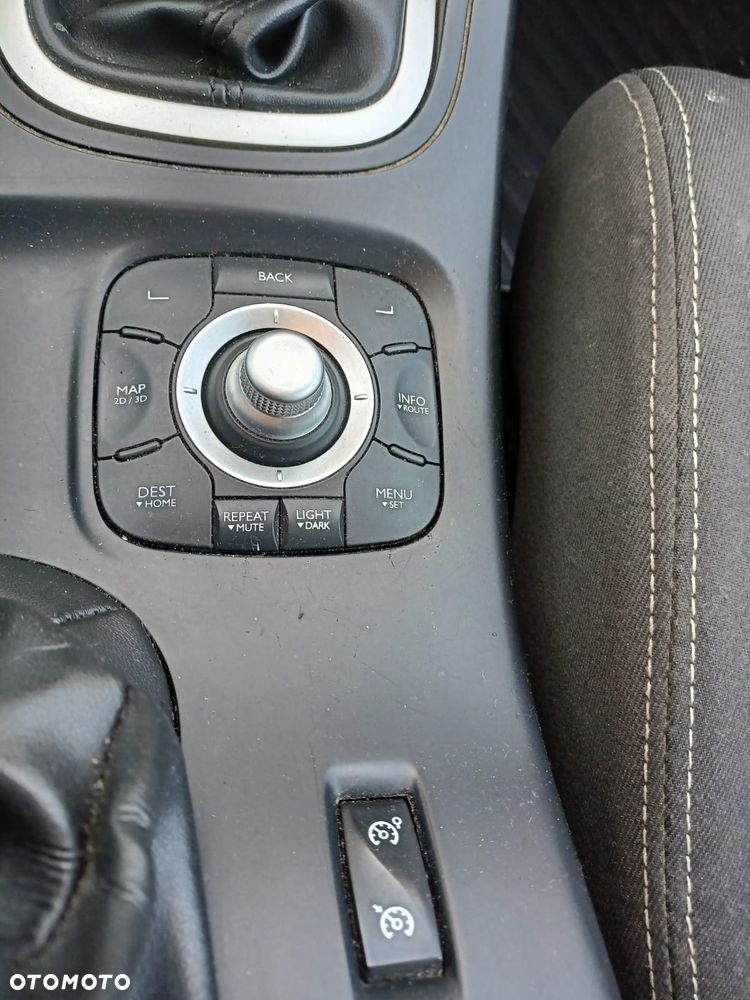 Renault Megane 1.9 dCi FAP Avantage - 21
