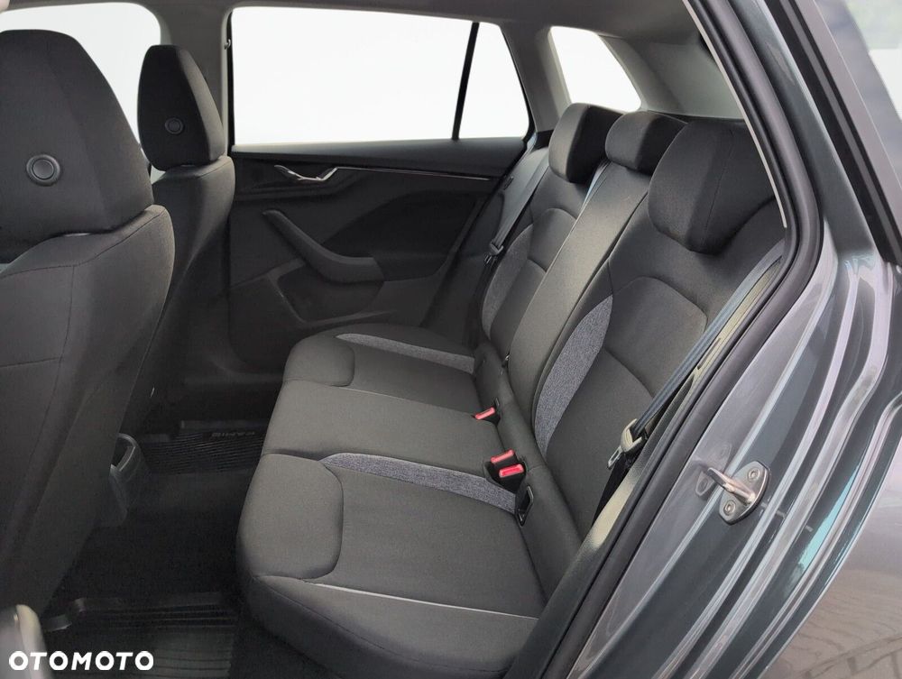 Skoda Kamiq 1.0 TSI Essence - 11