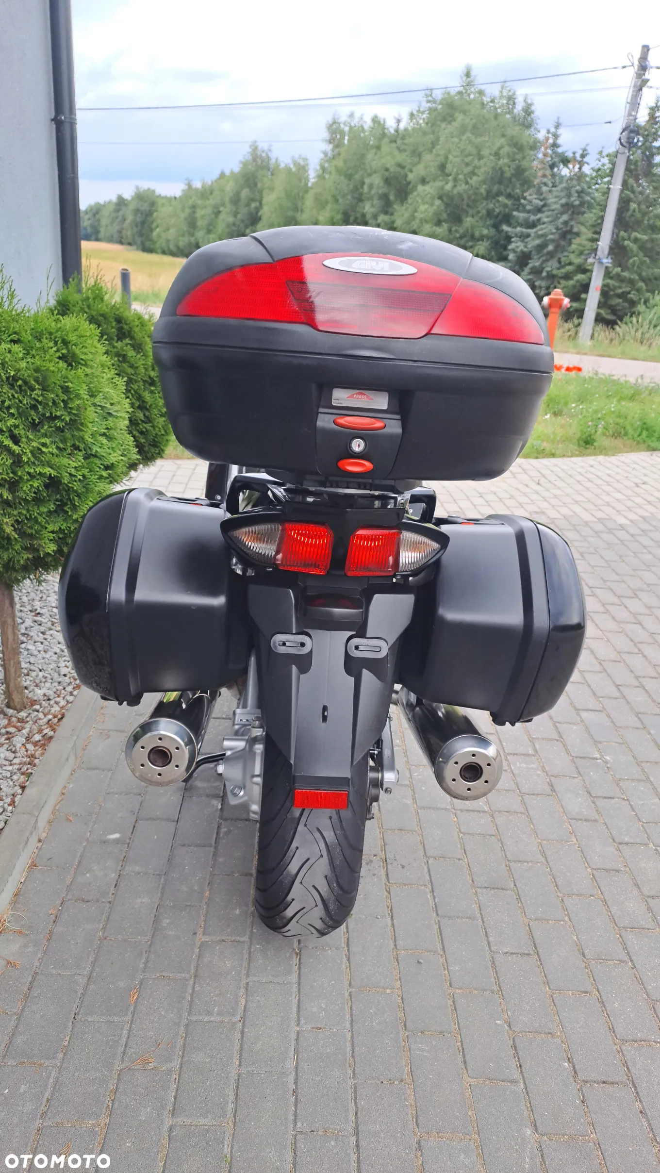 Yamaha FJR - 33