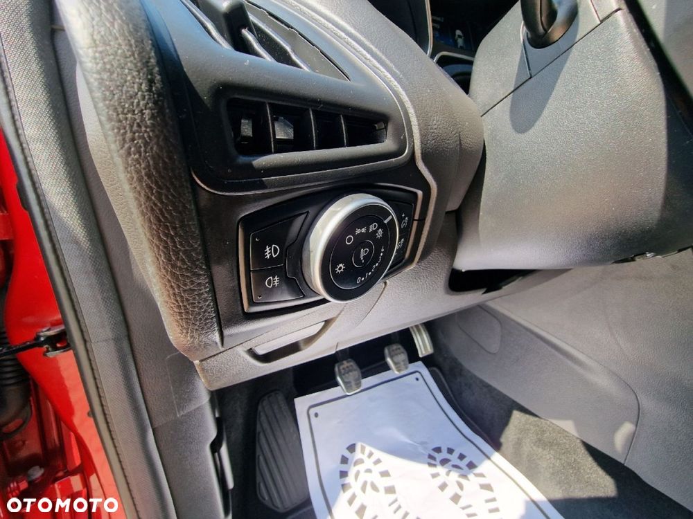 Ford Focus - 11