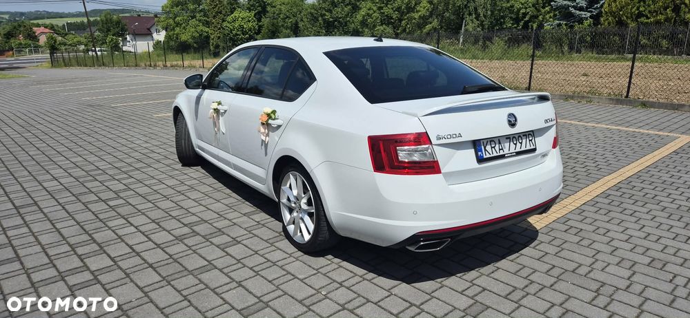 Skoda Octavia 2.0 TDI RS DSG - 3