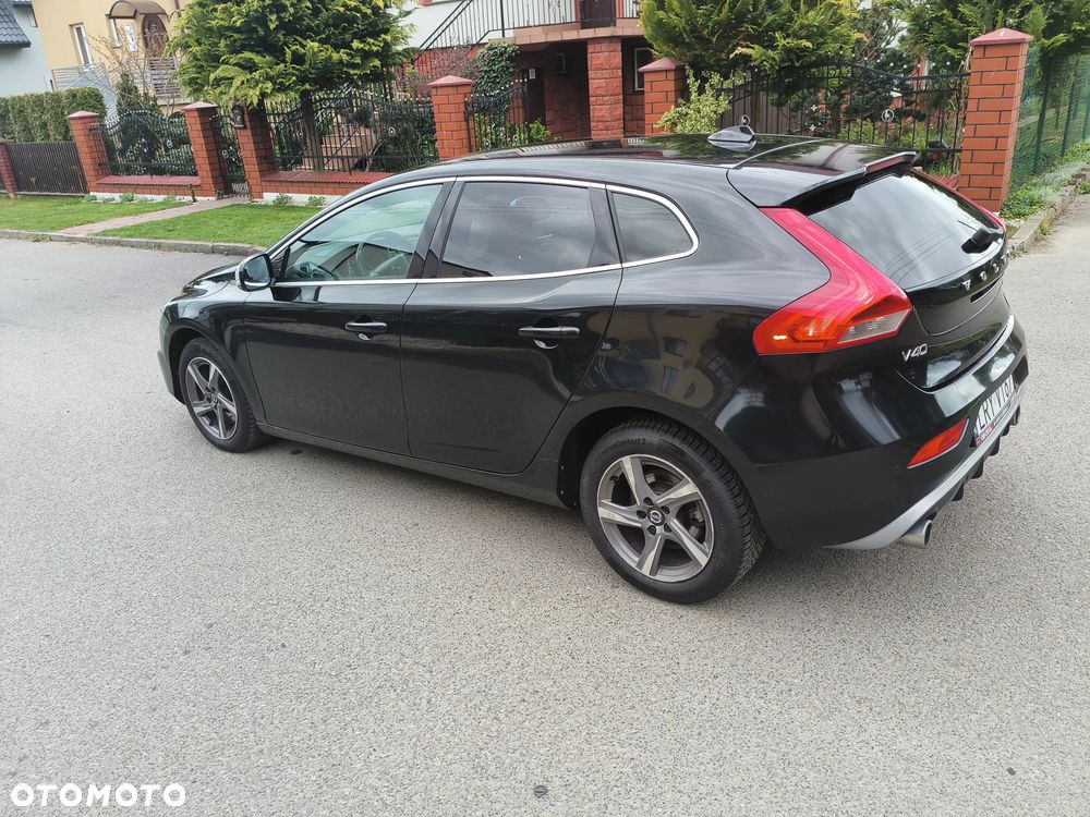 Volvo V40 D4 Drive-E R-Design Summum - 4