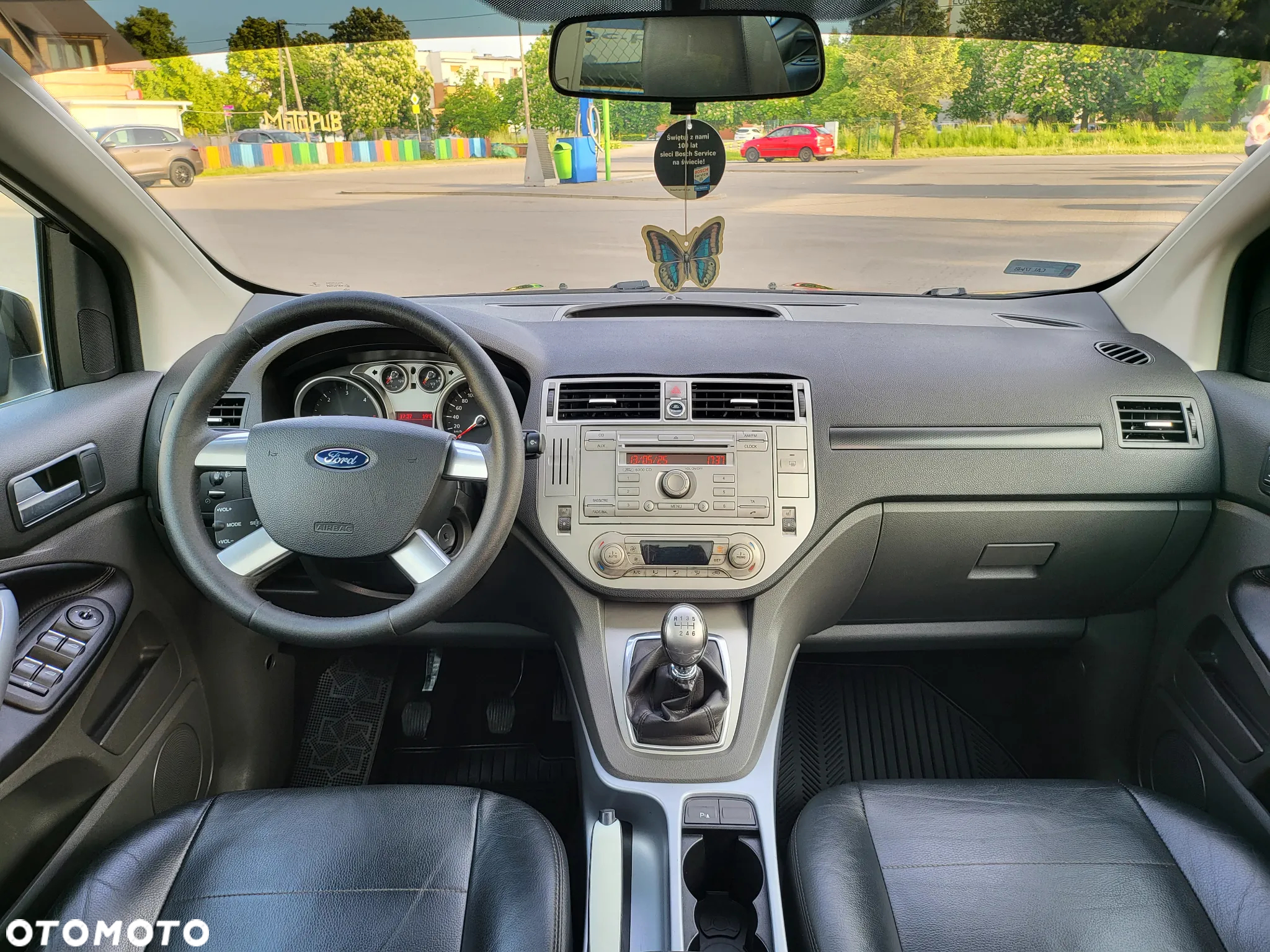 Ford Kuga - 24