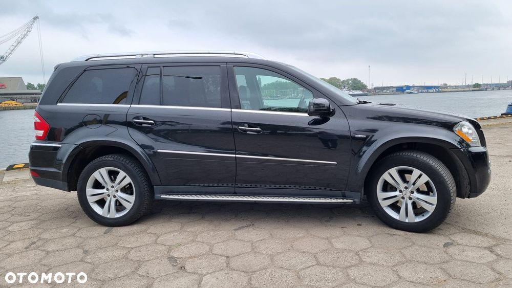 Mercedes-Benz GL 350 BlueTEC 4Matic 7G-TRONIC - 3