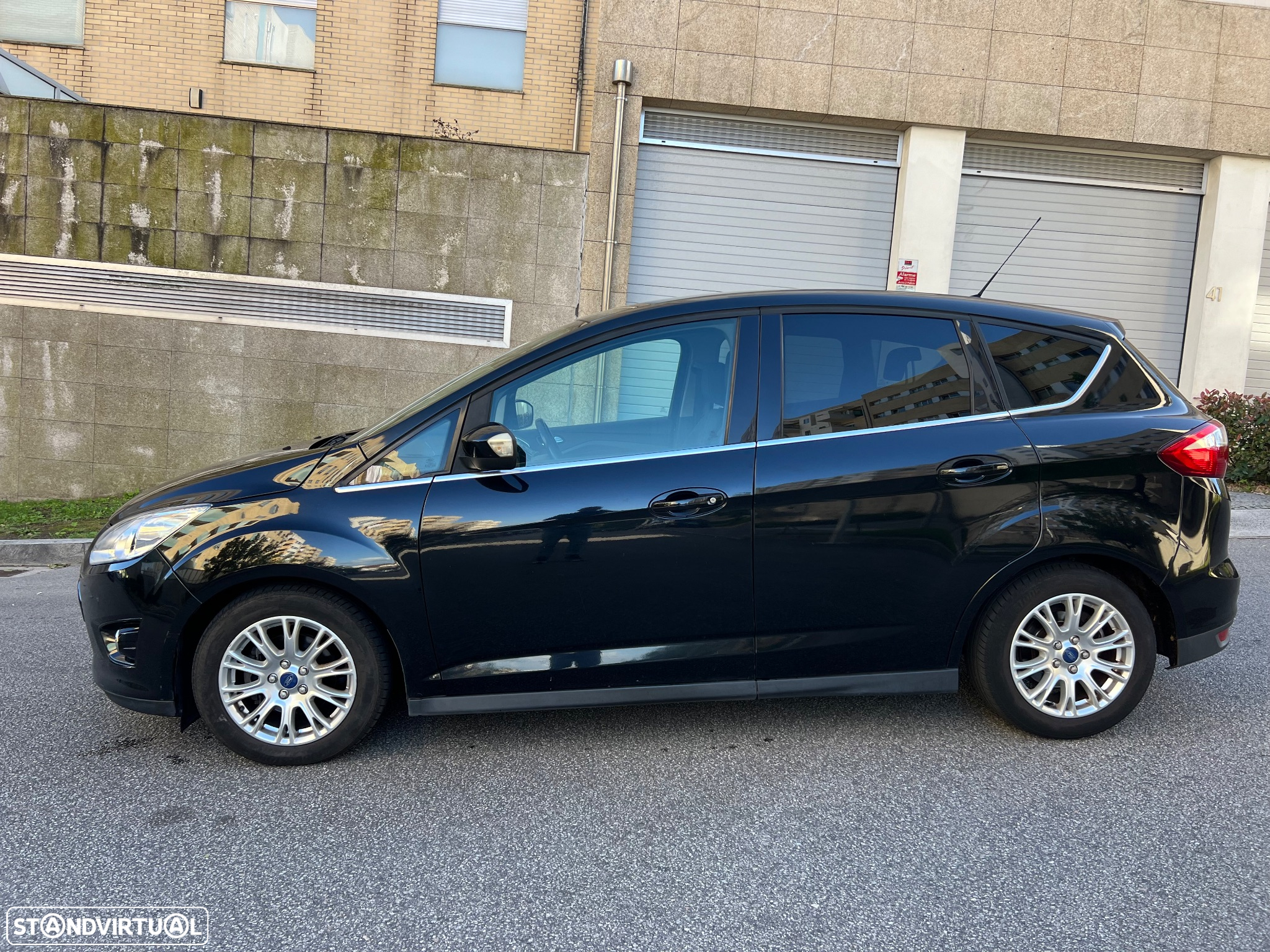 Ford C-Max 1.6 TDCi Titanium Edition S/S - 9