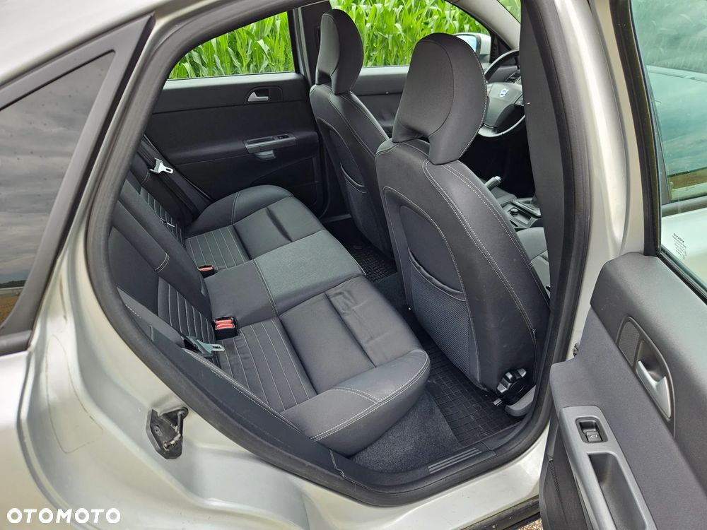 Volvo S40 1.6D Kinetic - 13
