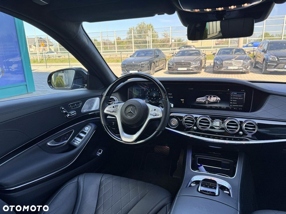 Mercedes-Benz Klasa S 560 4-Matic L 9G-TRONIC - 29