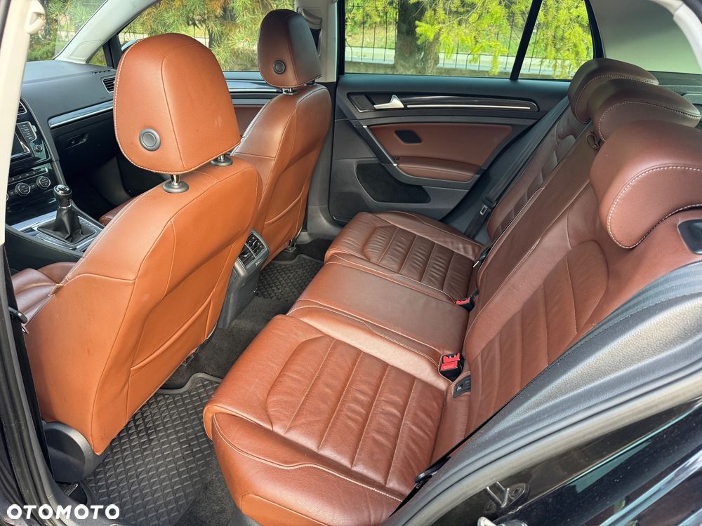 Volkswagen Golf - 15