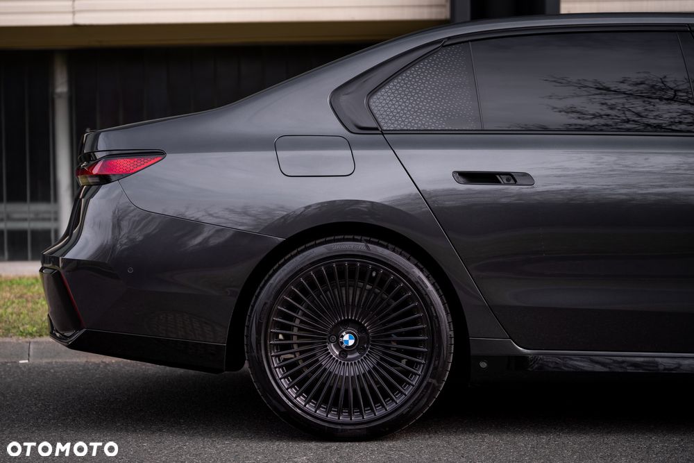 BMW Seria 7 740d xDrive mHEV Individual Edition sport - 16