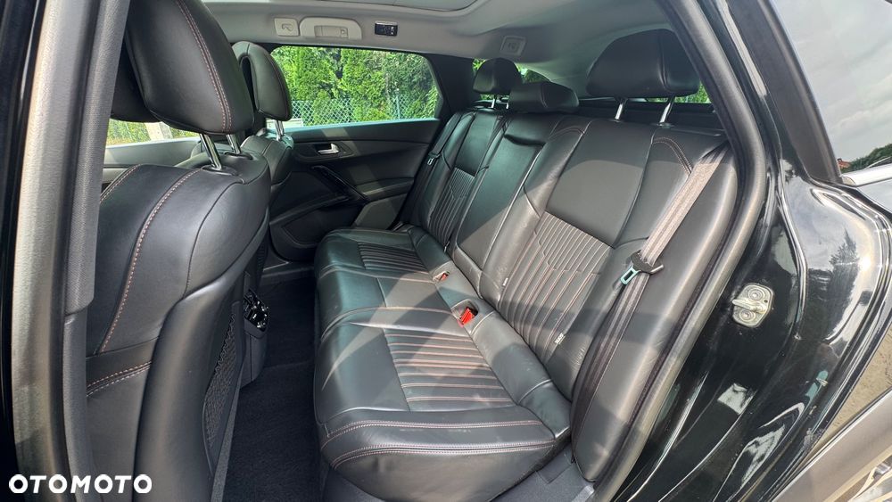Peugeot 508 RXH Hybrid4 - 23