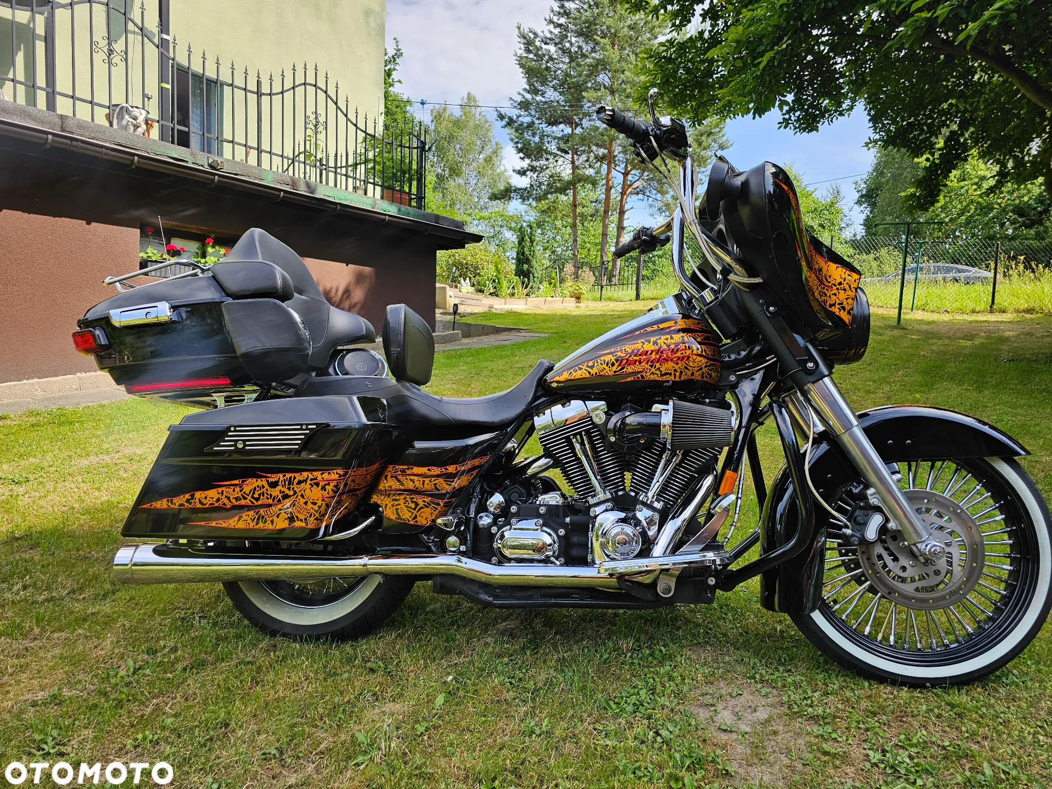 Harley-Davidson Touring Street Glide - 2