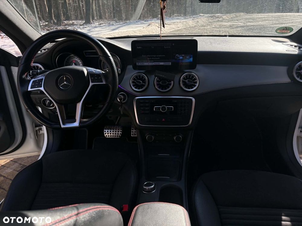 Mercedes-Benz CLA 250 4-Matic - 6