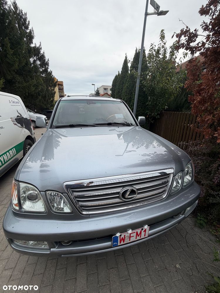 Lexus LX - 10