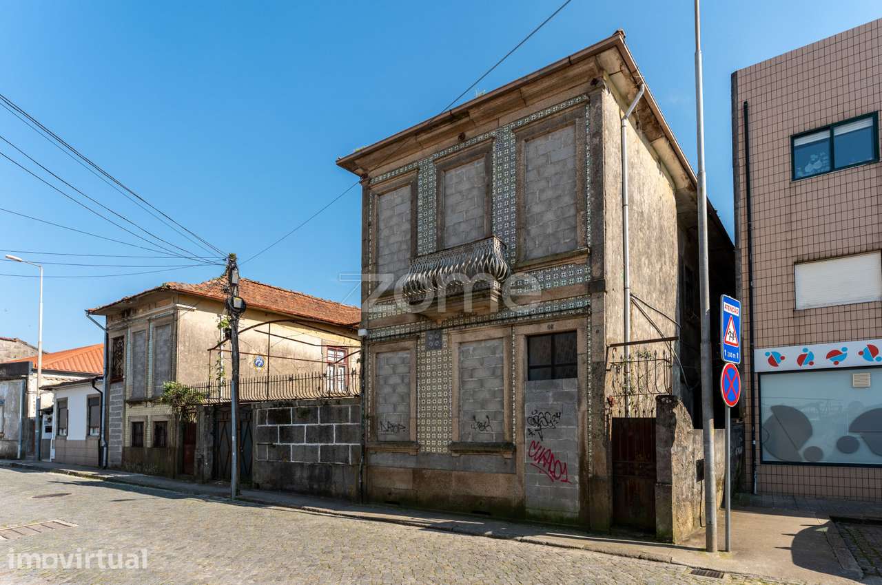 Moradia p/ Reconstrução - S. Mamede Infesta - 58 - Grande imagem: 5/15